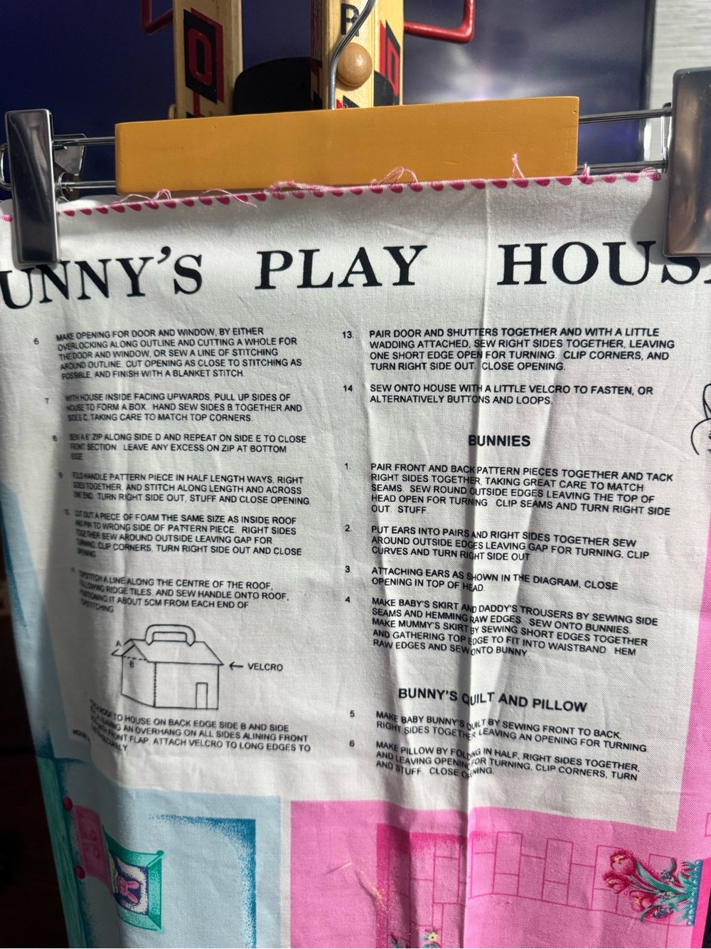3/$15Weekend Special!
Bunny's Family House Panel - 90-92 The nursery Collectio - Picture 4 of 5
